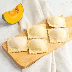 Равиоли тыквенные с курицей и шпинатом 600г