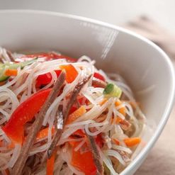 Салат Фунчоза с мясом вес