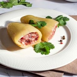 Перец Ласточка фаршированный мясом и рисом п/ф вес