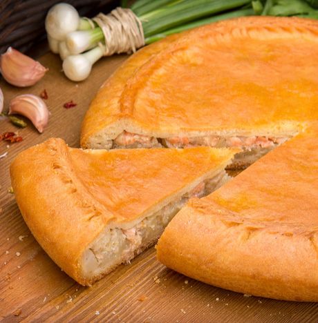 Пирог с семгой и картофелем вес