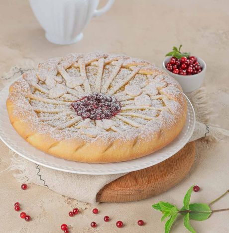 Пирог Праздничный с брусникой и апельсином вес
