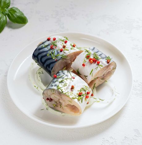 Скумбрия атлантическая с луком и перцем с/с вес
