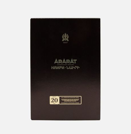 Коньяк Арарат Наири ОС армянский очень старый 40% п/у 0,7л