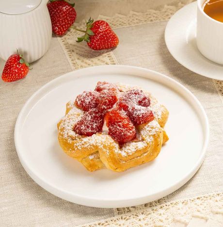Даниш с клубникой 150г 