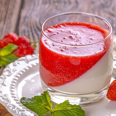 Панакота с клубникой 190г