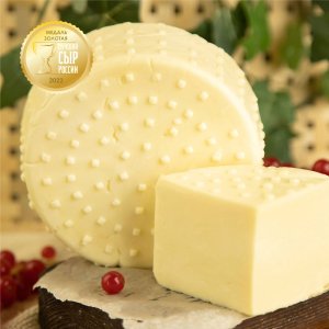 Сыр Сулугуни 45% вес Наша Сыроварня