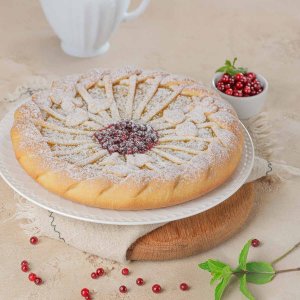 Пирог Праздничный с брусникой и апельсином вес