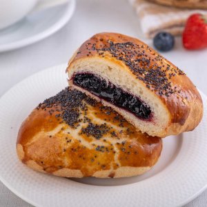 Пирожок с черникой 95г