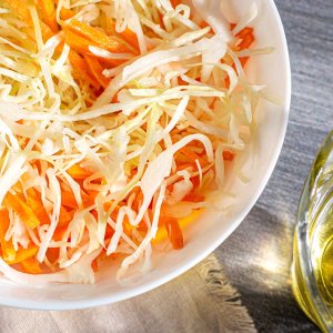 Салат из свежей капусты вес
