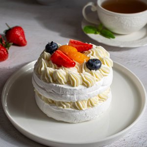 Десерт Меренговый с сырным кремом вес
