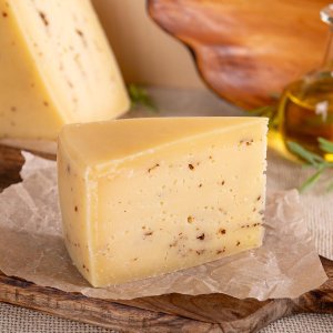 Сыр Лесной с грибами 50% вес Наша Сыроварня