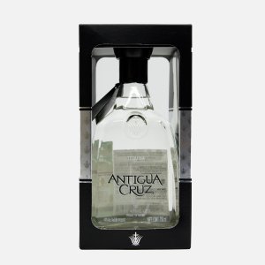 Нап спиртТекилаАнтигуа Круз Сильвер 100% Агаве Азуль 40% ст/б 0,75