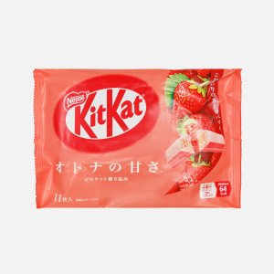 Батончик Кит Кат со вкусом клубники 124,3г